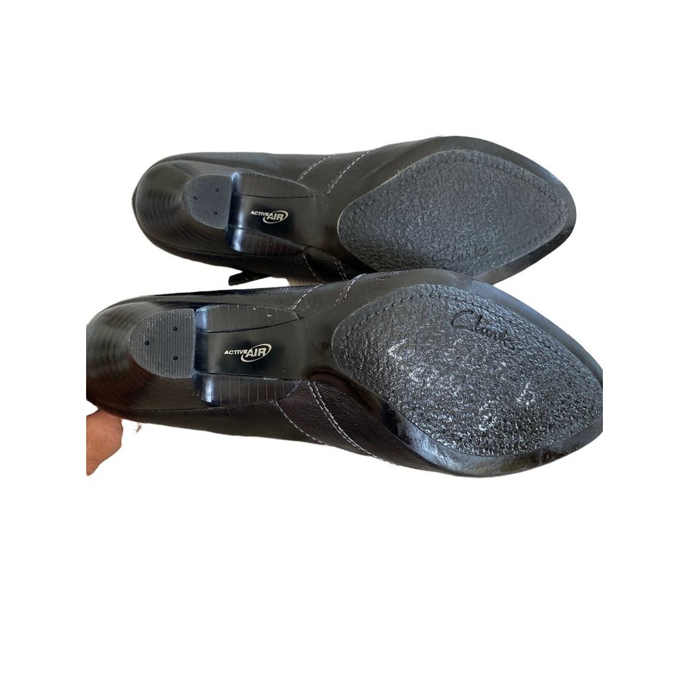 Clarks - Picture 6 of 7
